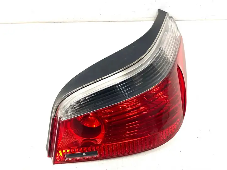 BMW 5 E60 E61 (2004 - 2010) 7165738 Задний фонарь в кузове — фото 1