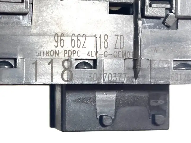 Peugeot 508 (2010 - 2014) 96662118ZD Блок кнопок стеклоподъемников — фото 2