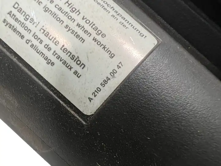 Mercedes-Benz CLK A209,C209 (2002 - 2009) A2105840047 Крышка двигателя декоративная — фото 9