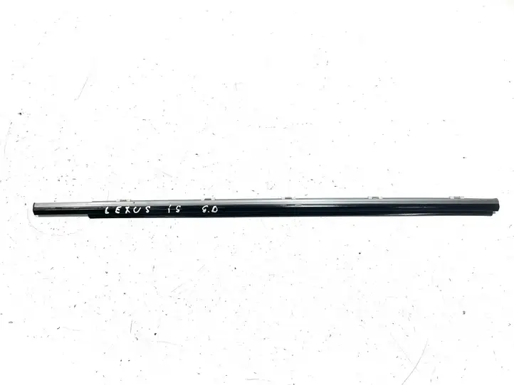 Lexus IS 200-300 (1999 - 2005) Накладка стекла задней двери — фото 1