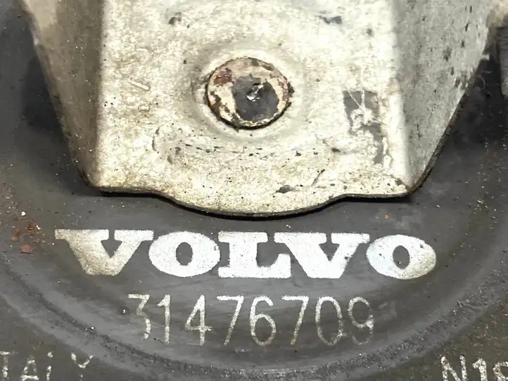 Volvo XC90 (2014 - 2019) 31476709 Передние тормозные колодки — фото 2