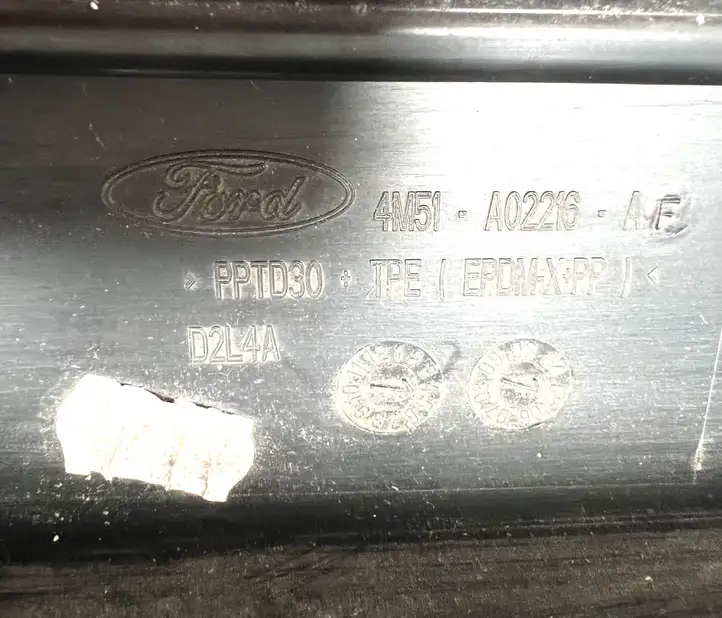 Ford Focus (2005 - 2008) 4M51A02216 Жабо стеклоочистителей — фото 6