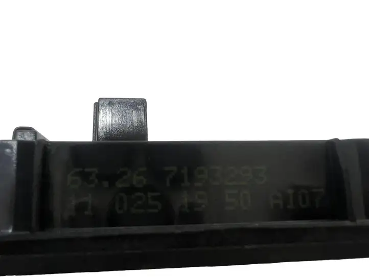 BMW 3 E90 E91 (2005 - 2012) 63267193293 Подсветка номера — фото 2