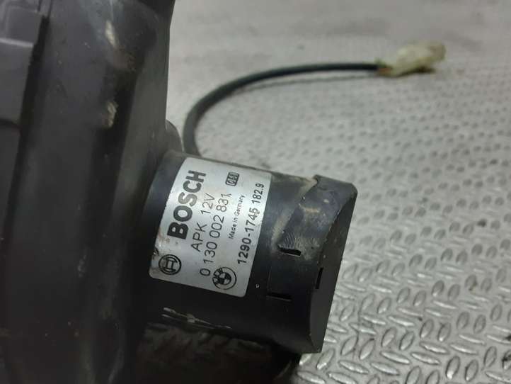 BMW 5 E39 (1996 - 2003)  129017451829 Вентилятор  охлаждения блока управления двигателем