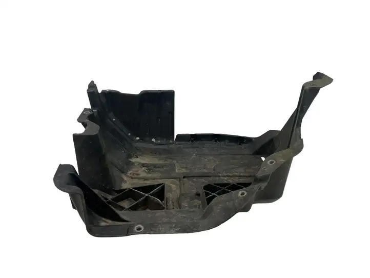 Land Rover Range Rover L322 (2005 - 2009) 7026175 Защита топливного бака — фото 9