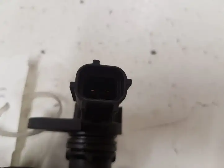 Ford Fiesta (2000 - 2005) 12K073AB Датчик распредвала — фото 3