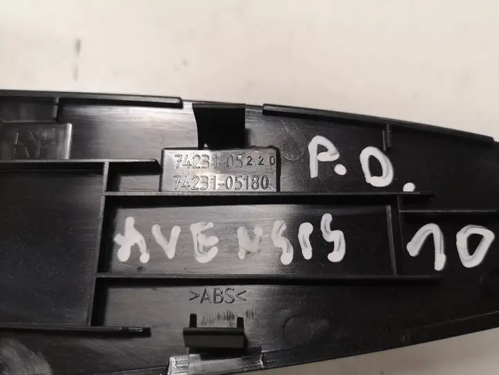Toyota Avensis T270 (2009 - 2012) 7423105220 Блок кнопок стеклоподъемников — фото 4