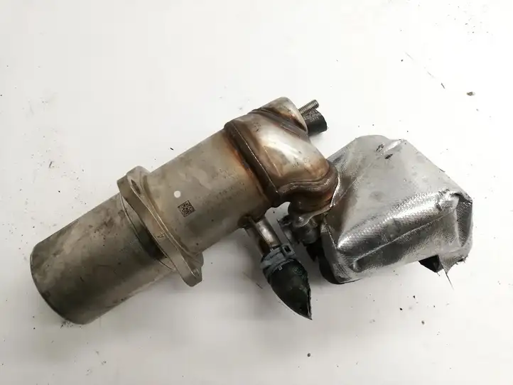 Audi Q5 (2017 - )  04L131512A Охладитель EGR