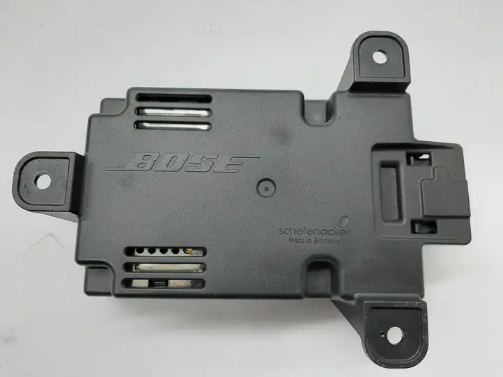 Audi A6 S6 C6 4F (2004 - 2008) 4F0035223B Усилитель звука — фото 1