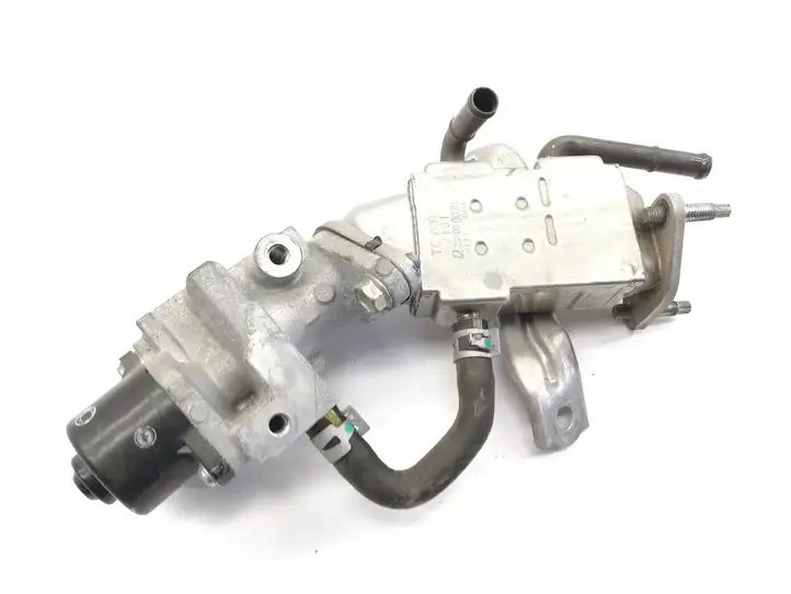 Toyota Yaris (2014 - 2019) 2205000020 Охладитель клапана EGR — фото 3