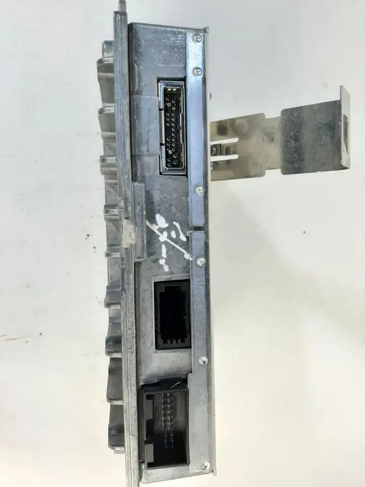 Audi A4 S4 B8 8K (2007 - 2011) 8T0035462 Усилитель звука — фото 5