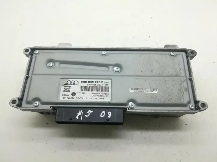 Audi A5 8T 8F (2007 - 2011) 8R0035223F Усилитель звука — фото 1