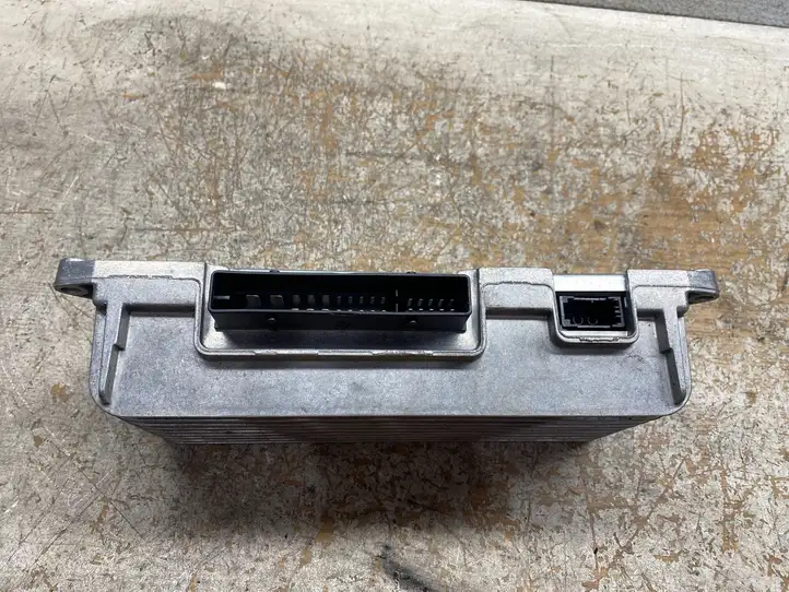 Audi A6 S6 C5 4B (2001 - 2004) 4F0910223K Усилитель звука — фото 2