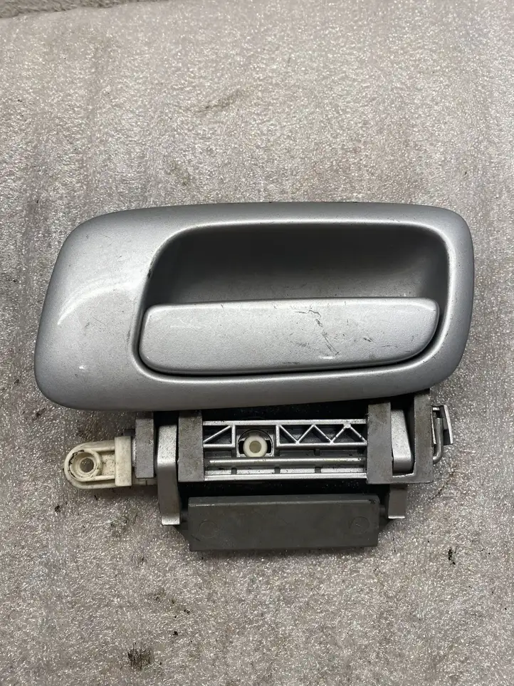 Opel Zafira A (1999 - 2003) Прочие детали салона — фото 1