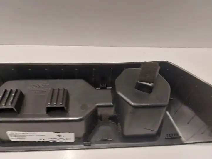 Volkswagen Tiguan Allspace (2017 - ) 5NN868253 Перегородка органайзера — фото 2