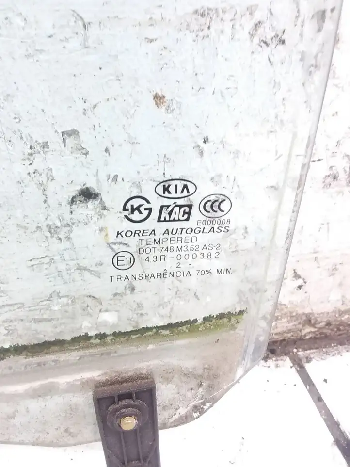 Kia Sorento (2002 - 2006) AS2 Стекло задней двери — фото 2