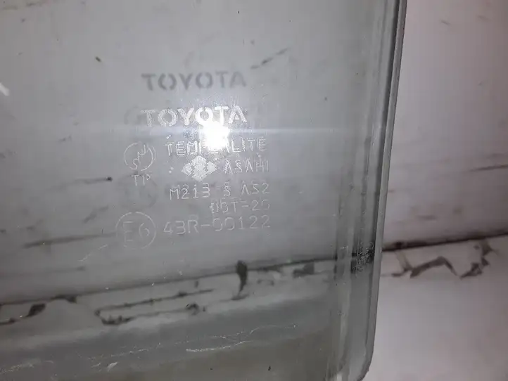 Toyota Yaris (1999 - 2003) 43R00122 Стекло задней двери — фото 3