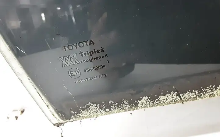 Toyota Avensis T220 (2000 - 2003) 43R00004 Стекло задней двери — фото 2