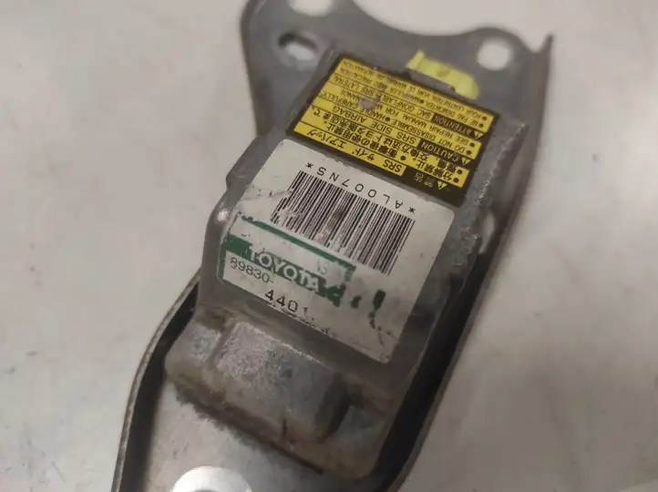 Toyota Avensis Verso (2001 - 2004) 8983044060 Датчик удара SRS — фото 2