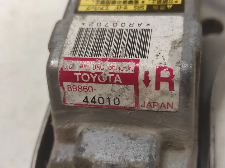 Toyota Avensis Verso (2001 - 2004) 8986044010 Датчик удара SRS — фото 2