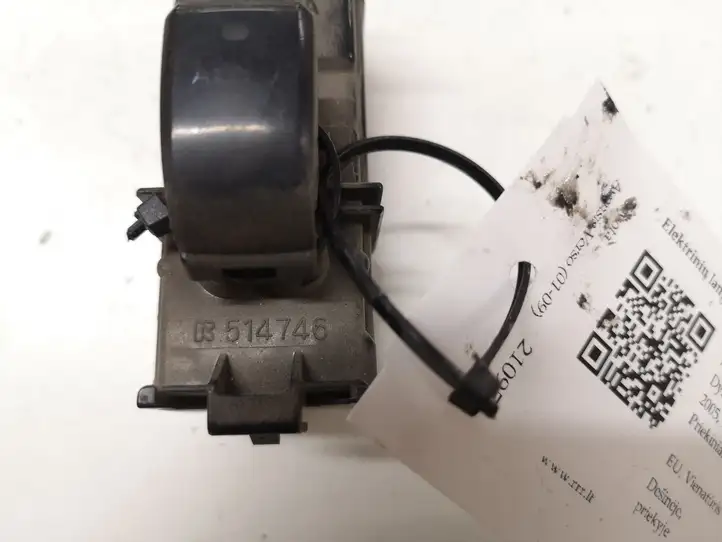 Toyota Avensis Verso (2001 - 2004) 514746 Блок кнопок стеклоподъемников — фото 4