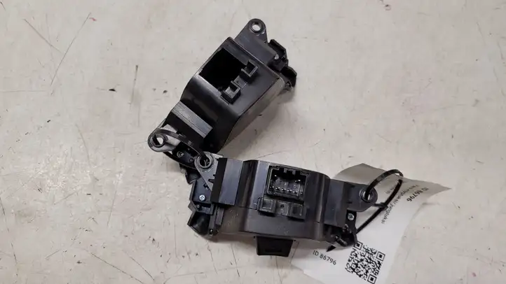Kia Magentis (2006 - 2008) 967002B000 Кнопки на рулевом колесе — фото 4