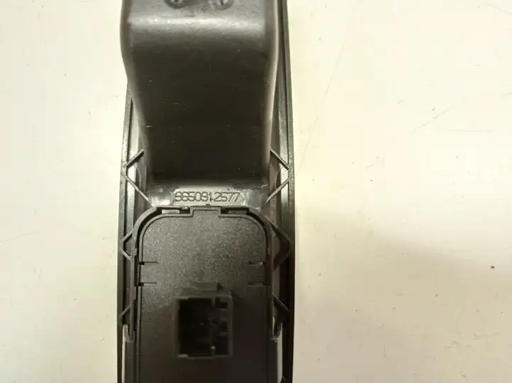 Citroen C4 (2004 - 2008) 9651484577 Кнопка стеклоподъемников — фото 2