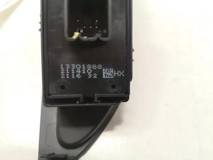 Opel Astra J (2009 - 2012) 13258639 Кнопка стеклоподъемников — фото 2
