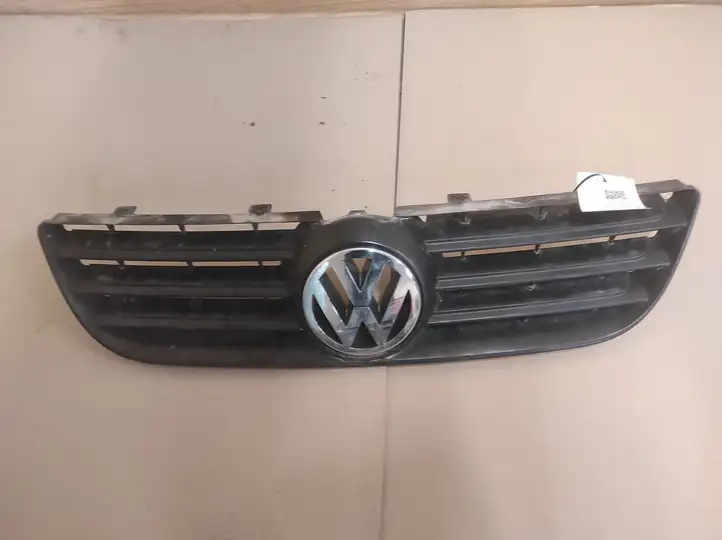 Volkswagen Polo (2005 - 2009) 6Q0853653E Верхняя решетка радиатора — фото 1