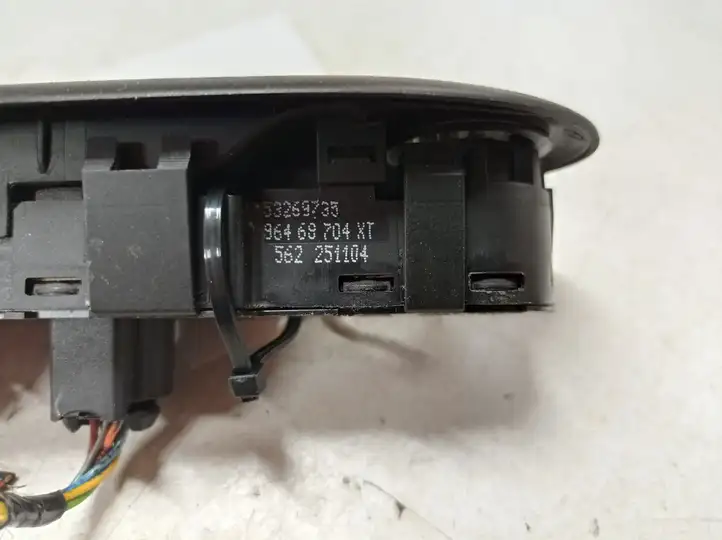 Peugeot 407 (2004 - 2011) 96468704XT Кнопка стеклоподъемников — фото 2