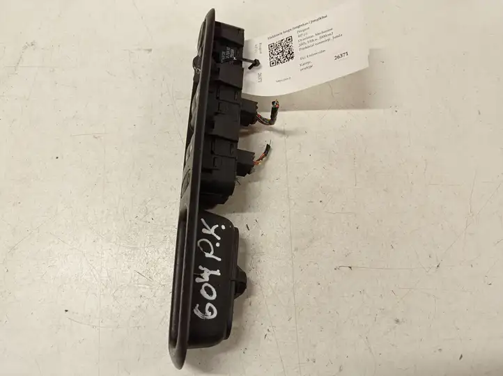 Peugeot 407 (2004 - 2011) 96468704XT Кнопка стеклоподъемников — фото 3