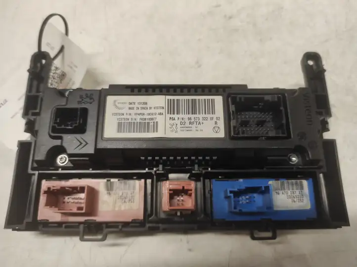 Peugeot 407 (2004 - 2011) VP4PUH18C612ABA Блок управления климат-контролем — фото 2