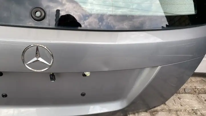 Mercedes-Benz C W204 (2007 - 2014) A2045409408 Крышка багажника — фото 5