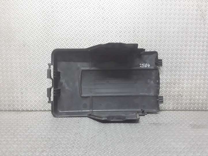Volkswagen PASSAT B6 (2005 - 2010)  1K0915443A Крышка ящика аккумулятора