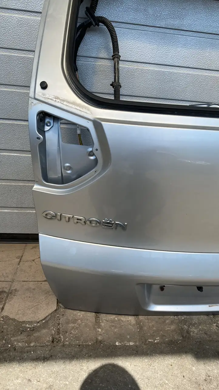 Citroen C4 I Picasso (2006 - 2013) Крышка багажника — фото 4