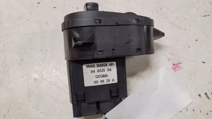 Ford Focus (1998 - 2004) 98AG13A024AH Включатель фонарей — фото 4