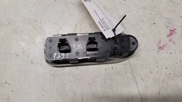 Citroen C5 (2004 - 2008) 96498423ZW Кнопка стеклоподъемников — фото 2