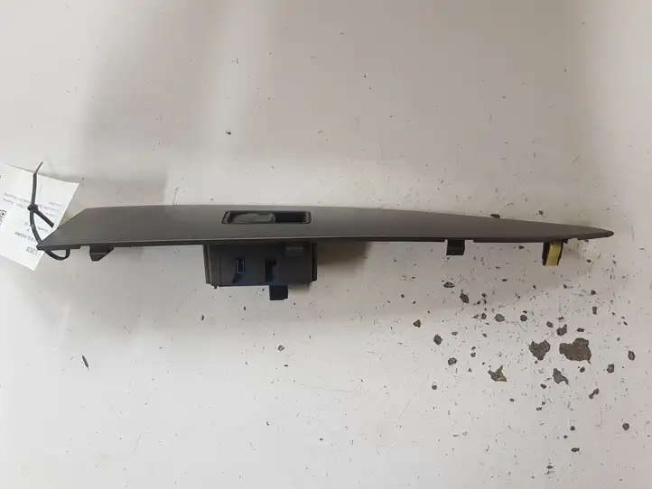 Toyota Avensis T270 (2009 - 2012) 7423105220 Блок кнопок стеклоподъемников — фото 2