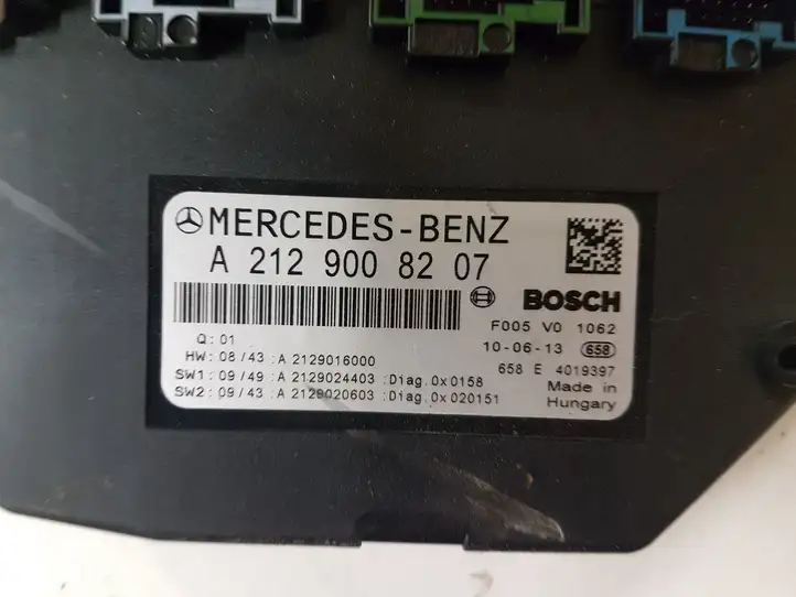 Mercedes-Benz C W204 (2007 - 2014) 2129008207 Блок предохранителей — фото 5