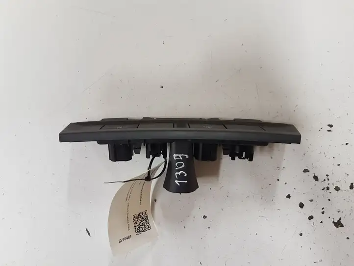 Ford Focus (1998 - 2004) 4M51130734BB Кнопка обогрева стекла — фото 2