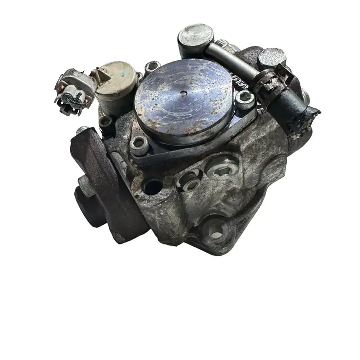 Lexus IS 220D-250-350 (2005 - 2010) Топливный насос — фото 4