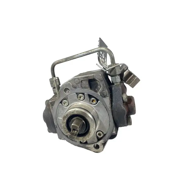 Toyota Avensis T250 (2003 - 2006) 221000R010 Топливный насос — фото 1