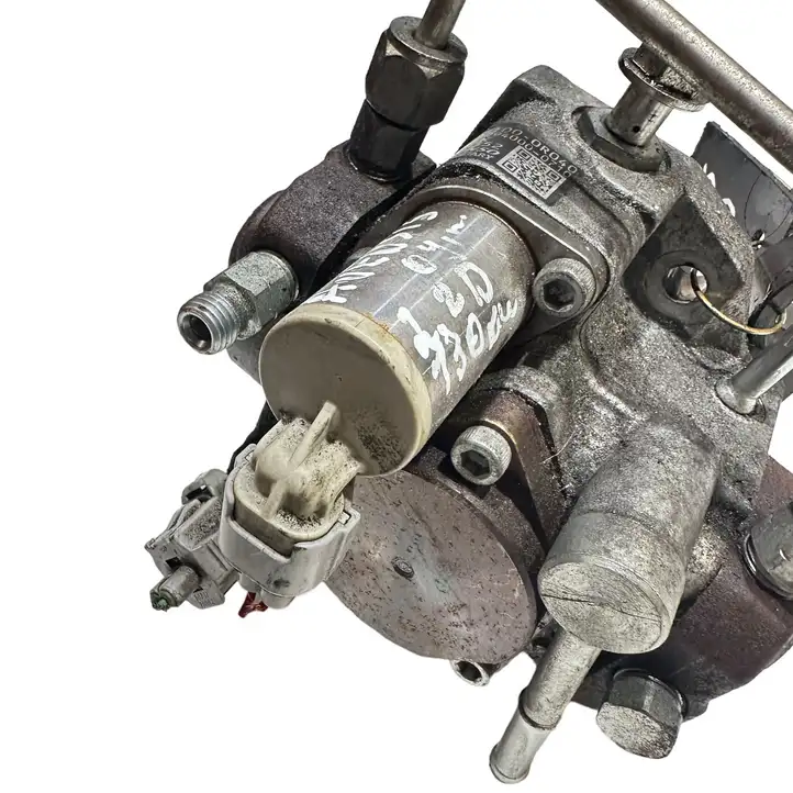 Toyota Avensis T250 (2006 - 2009) 221000R040 Топливный насос — фото 6