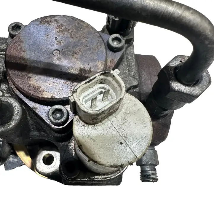 Toyota Avensis T250 (2003 - 2006) 221000G010 Топливный насос — фото 6