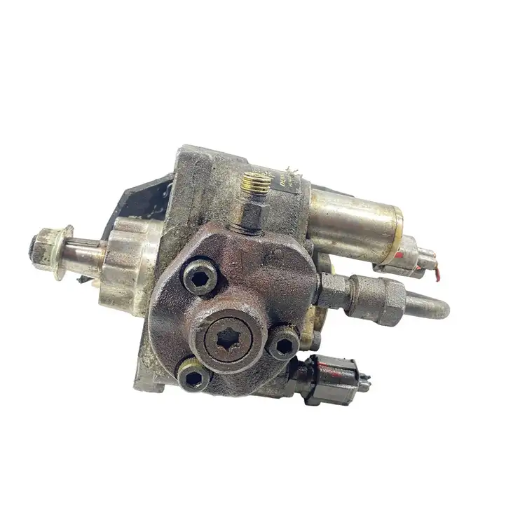Toyota Corolla E120 E130 (2000 - 2004) 221000G010 Топливный насос — фото 3