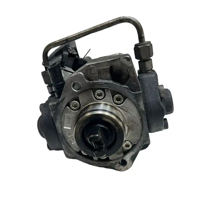 Toyota Avensis T250 (2006 - 2009) 221000R010 Топливный насос — фото 1