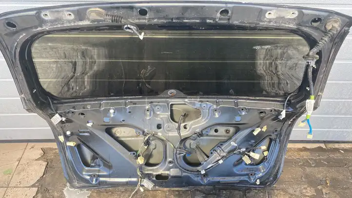 Toyota Avensis T250 (2003 - 2006) Крышка багажника — фото 9
