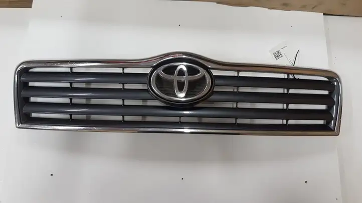 Toyota Avensis T250 (2003 - 2006) 5311405060 Передняя решетка — фото 1