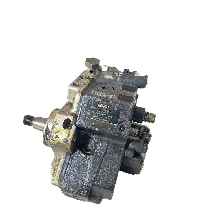 Audi A6 S6 C6 4F (2004 - 2008) 059130755J Топливный насос — фото 4