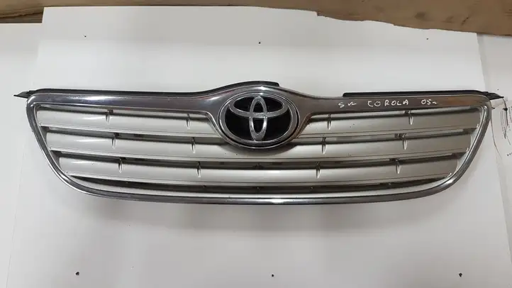 Toyota Corolla E120 E130 (2004 - 2007) 5311402060 Передняя решетка — фото 1